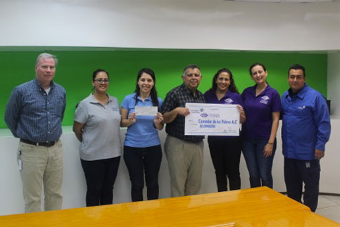 entrega-cheque-donativo-johnson-controls